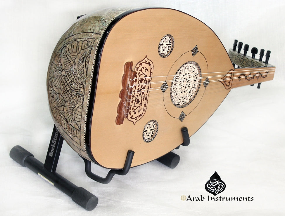 الآلات الموسيقية العربيه - العود المصرى