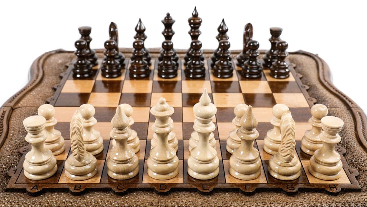 Hand Carved Premium Chess / Backgammon The Mount Of Ararat #AI31106