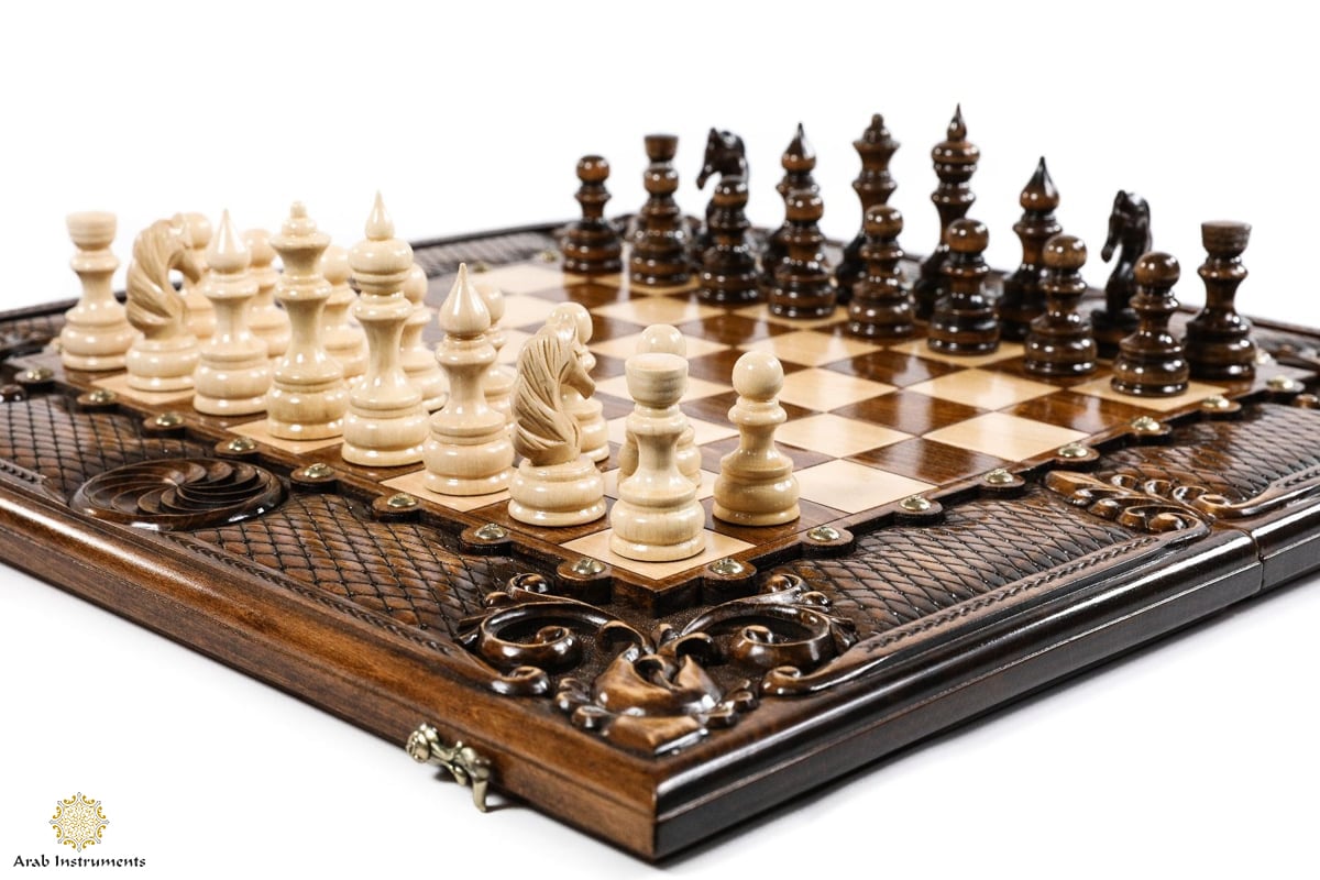 Hand Carved Premium Chess / Backgammon Ornamental Stunning Pattern #AI31214