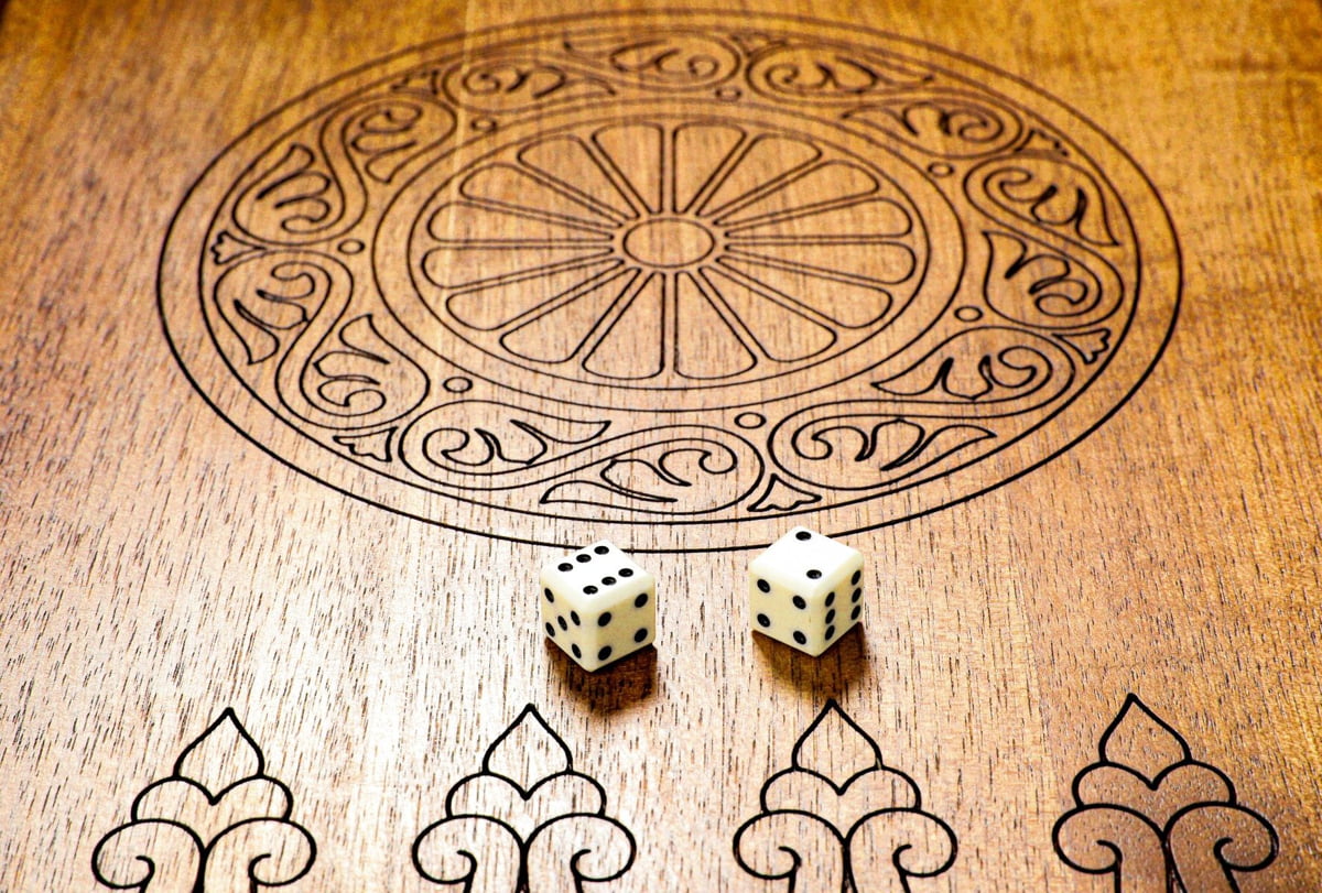 Hand Carved Premium Backgammon Green Tree and Mount Ararat #AI12172