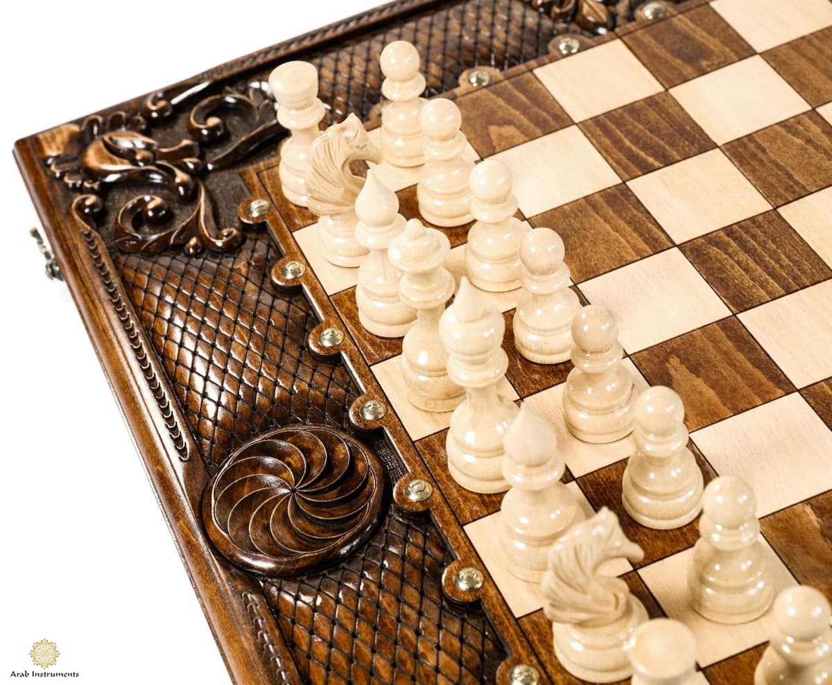 Hand Carved Premium Chess / Backgammon Ornamental Stunning Pattern #AI31214