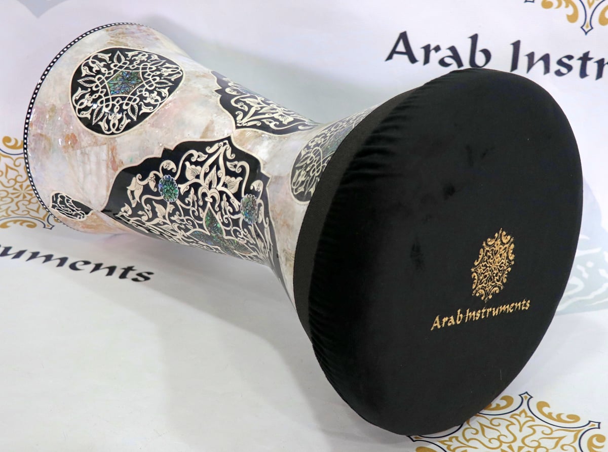 Sombaty Plus Darbuka Doumbek Japanese The White Pearl Shield #2025