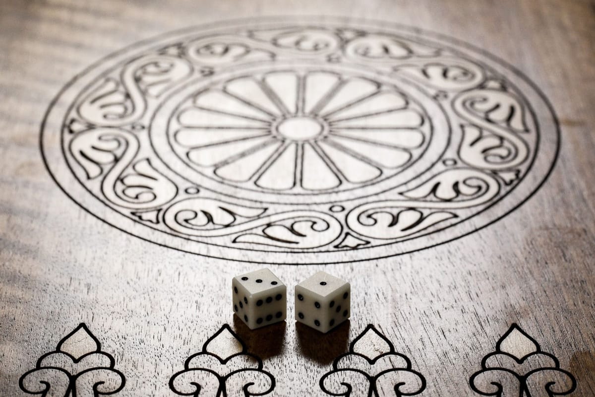 Hand Carved Premium Backgammon Ornamental Bas-Relief  #AI12201