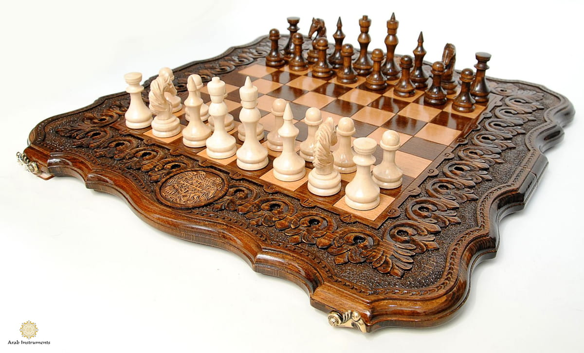 Hand Carved Premium Chess / Backgammon Wood Ornamental  #AI31354